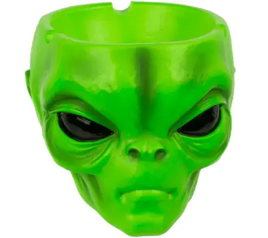 Cenicero exclusivo de resina modelo "Cabeza Alien"